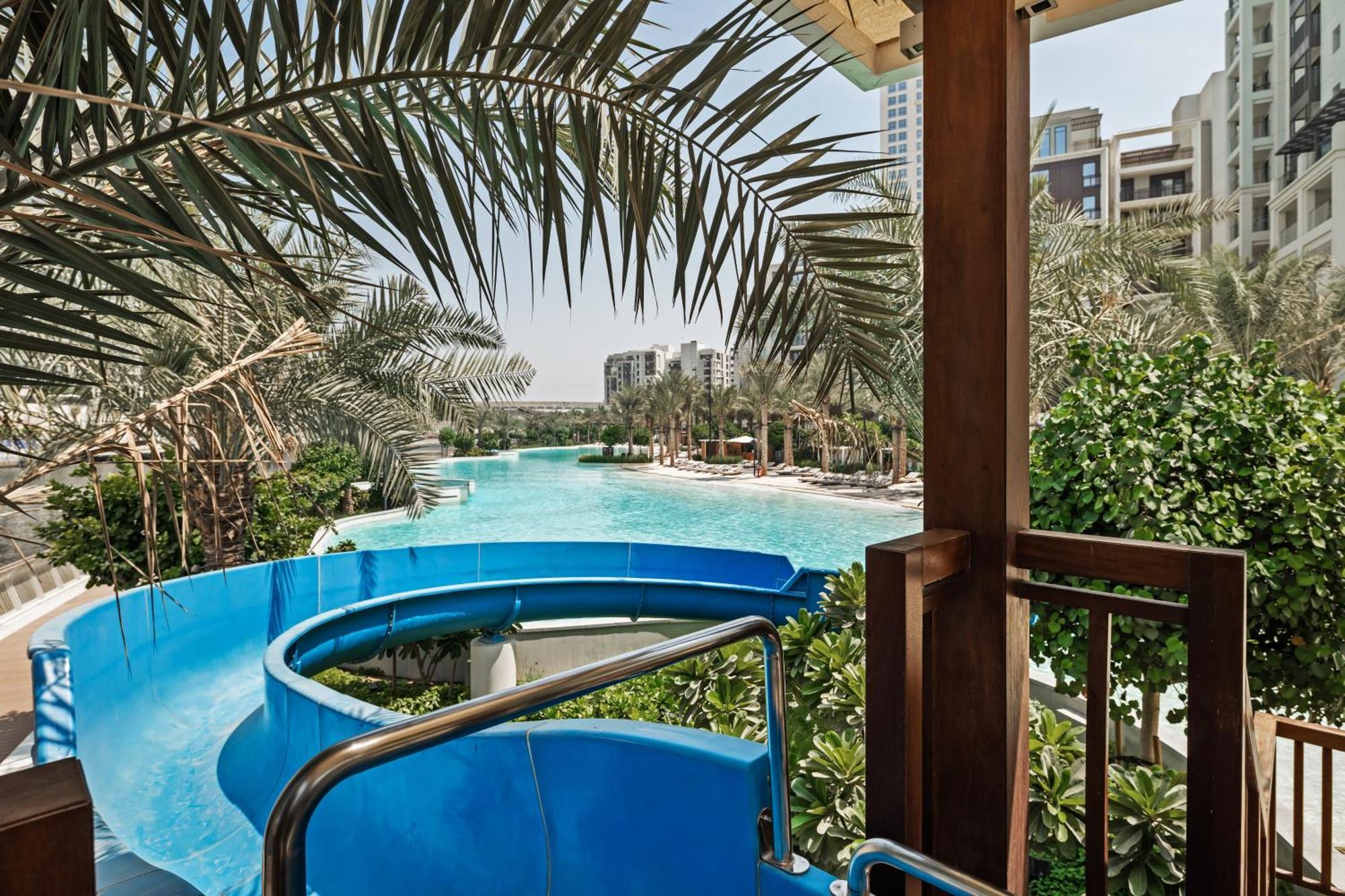 Apartment Skyline Vista 3-bedroom Haven With Lagoon Retreat Dubai